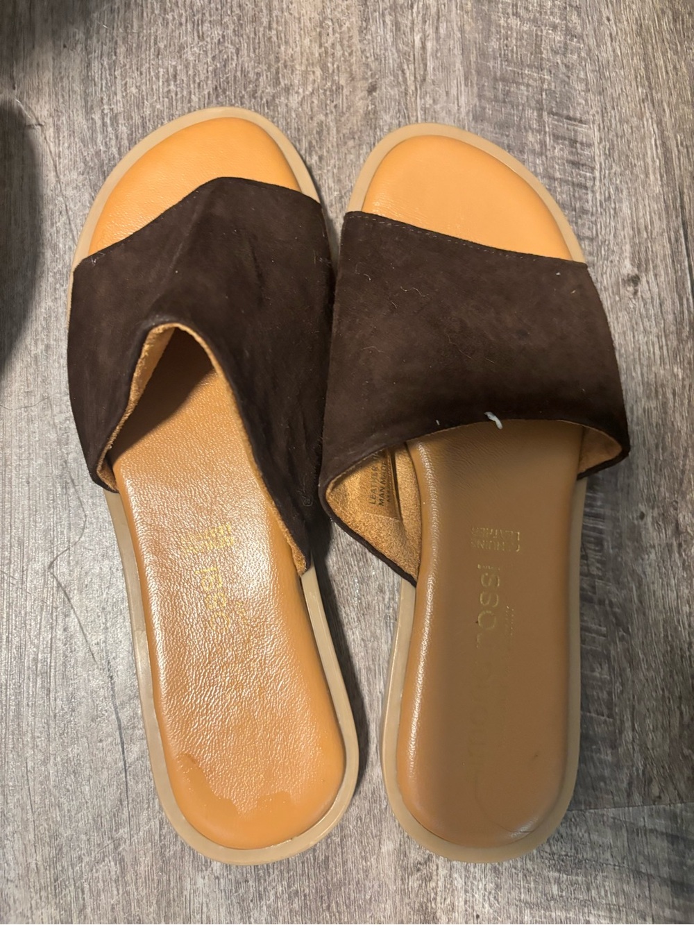 Women’s Brown Suede Slide Sandals - Casual Comfort